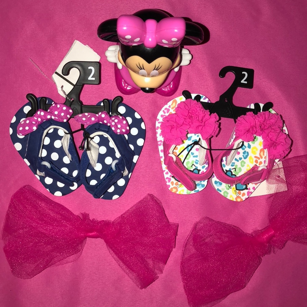 💕💕2 CUTE SANDALS BUNDLE ✨✨